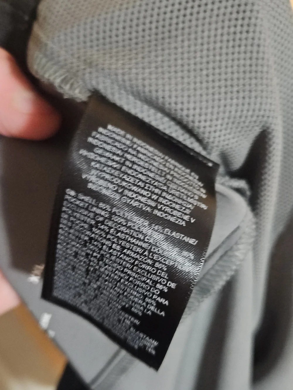 The North Face Wander 2.0 Shorts: GRAY: NEW WITH TAGS: SIZE XXL